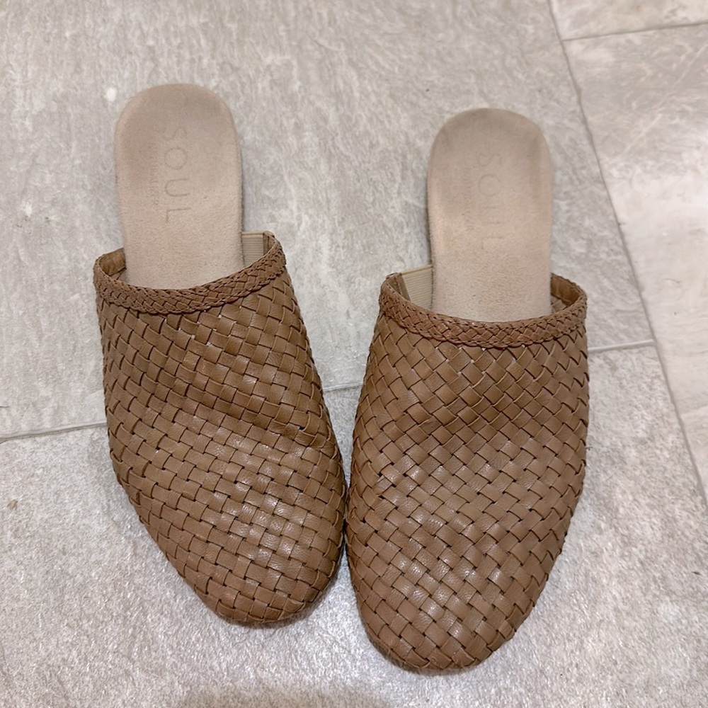 SOUL womens slip on woven mules - brown - US 6